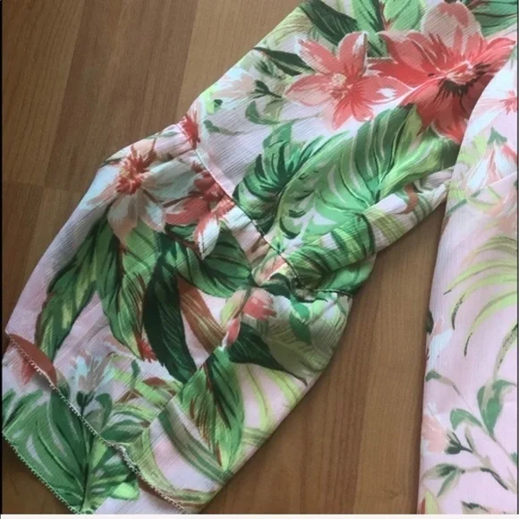 J. Jill Tropical Floral Top - Picture 15 of 16